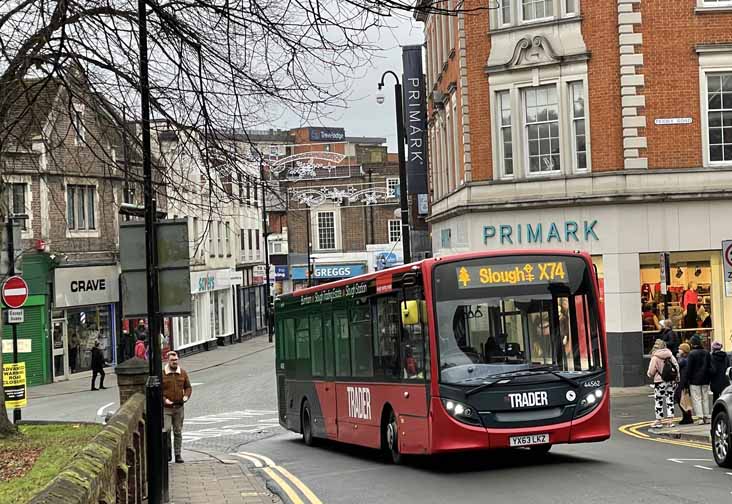 First Berkshire Alexander Dennis Enviro200 44562 Trader